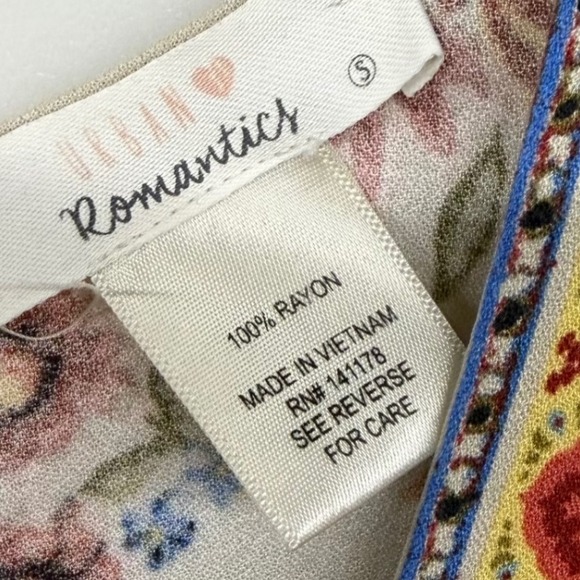 Urban Romantics Maxi Dress Floral Bohemian Boho Short Sleeve V Neck Rayon Small - Picture 2 of 5